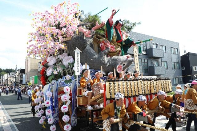 盛岡秋まつり・盛岡八幡宮の山車行事