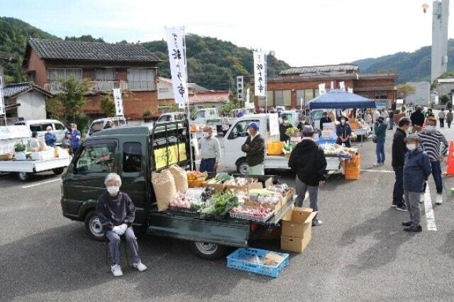 しもげ大軽トラ市