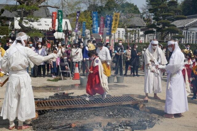 大福田寺　桑名聖天大祭（火渡り）