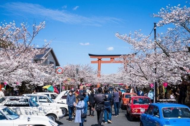 祐徳門前 春まつり