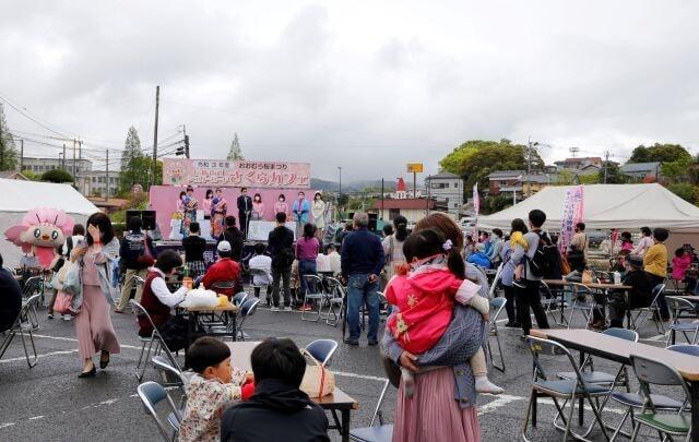 大村桜まつり　シュガーロード大村すい～つ祭り「さくらカフェ」