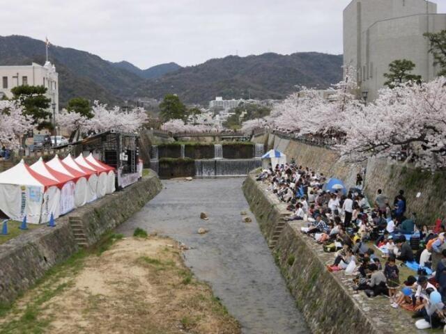 芦屋さくらまつり