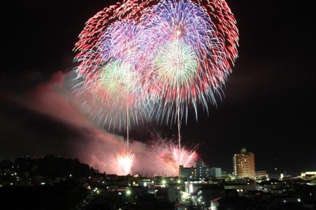 湯河原温泉花火大会