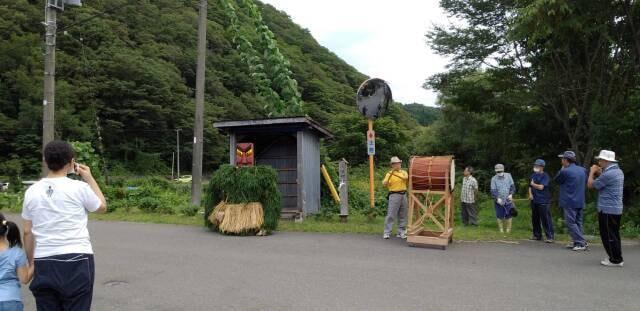 小掛鍾馗様の衣替え体験