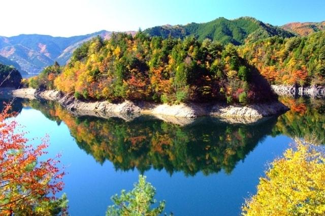 【紅葉・見ごろ】岩屋ダム