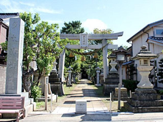 初詣 多太神社