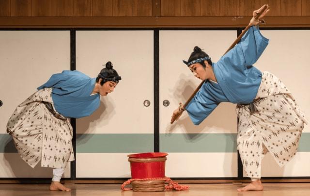 新しい沖縄の観光　沖縄芝居「棒しばり」