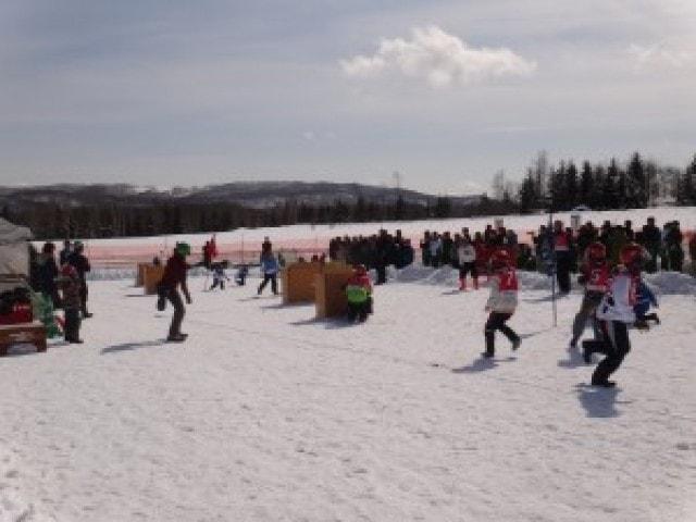 小学生雪合戦大会