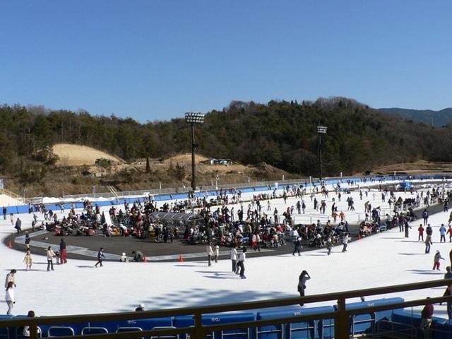 岐阜県クリスタルパーク 恵那スケート場 オープン