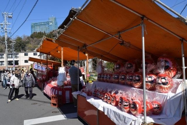 虚空蔵尊春季大祭・だるま市