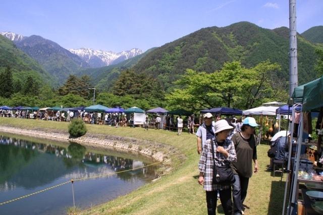 くらふてぃあ杜の市