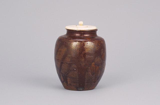 特集展示 「大名と茶の湯―井伊家伝来茶道具名品選―」