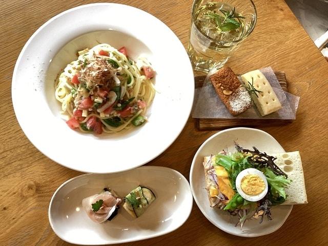 カフェで大人の料理教室