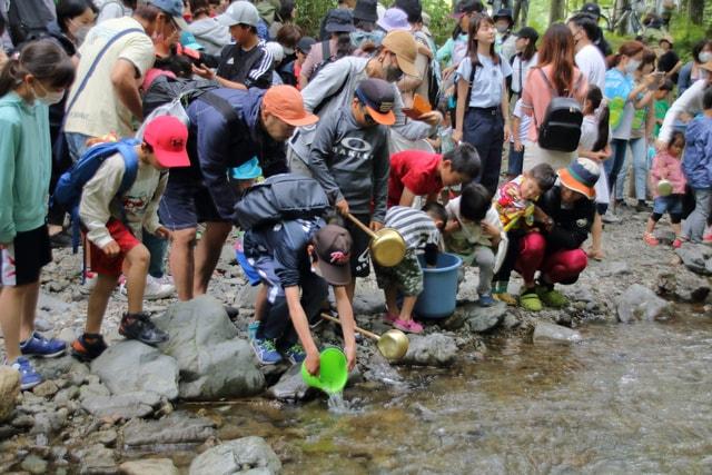 第52回ピョウタンの滝やまべ放流祭