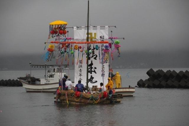 精霊船送り（菅浜）