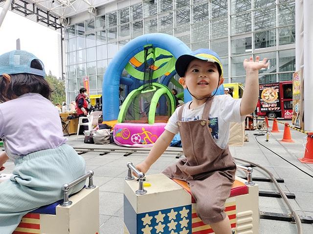 青森県立三沢航空科学館　ミニ遊園地