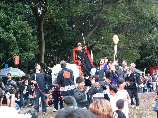 梅山八幡神社　稚児流鏑馬