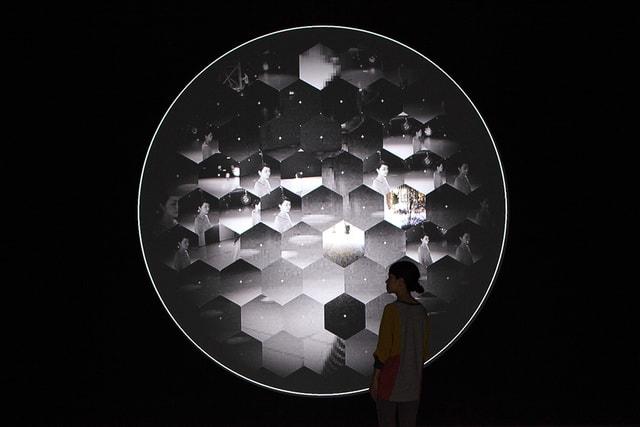 知覚の大霊廟をめざして——三上晴子のインタラクティヴ・インスタレーション