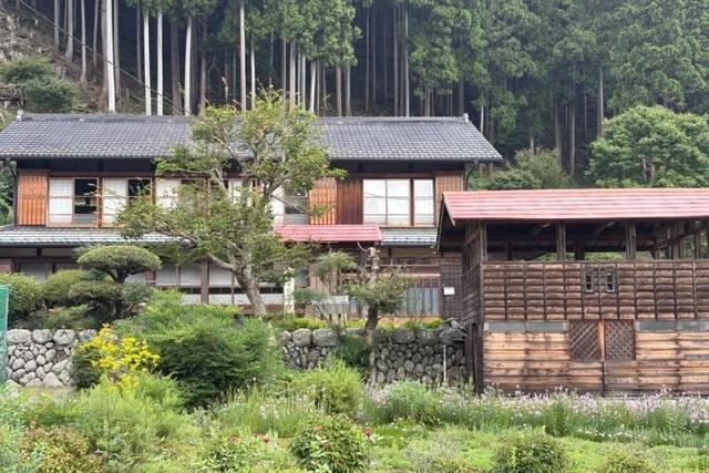 古民家で昔ぐらしを体験しよう！～いろりを囲んでかまど炊きご飯を食べよう～