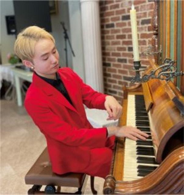 Magical Light Concert with Dinner