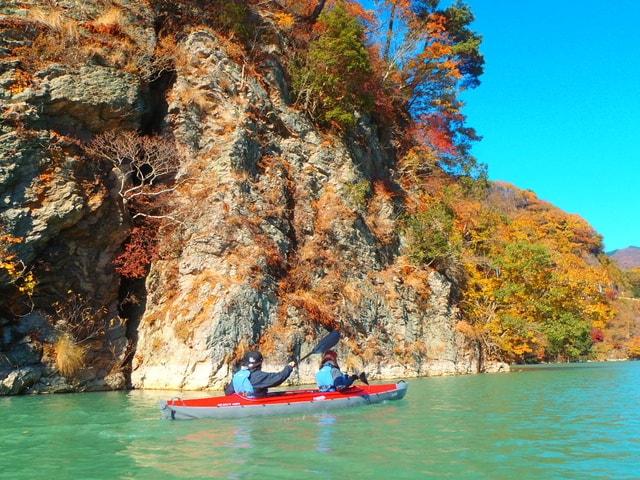 秋の紅葉 レイクカヌーカヤック ロングツアー　群馬 埼玉県境 かんな湖