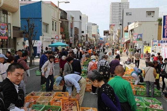 秋の大通り　宿場まつり