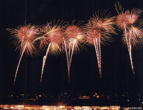 夏を逃してしまった……それなら秋花火を楽しもう！10・11月全国おすすめ花火大会