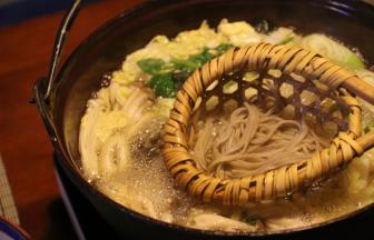 【連載】ご当地グルメ、忘れえぬ味「第1回 長野のおにかけそば」
