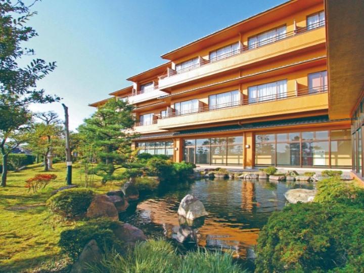 【新登場の宿】広々としたお風呂と個室食でゆっくりと。福井・あわら温泉「福井県市町村職員共済組合　芦原保養所　越路」