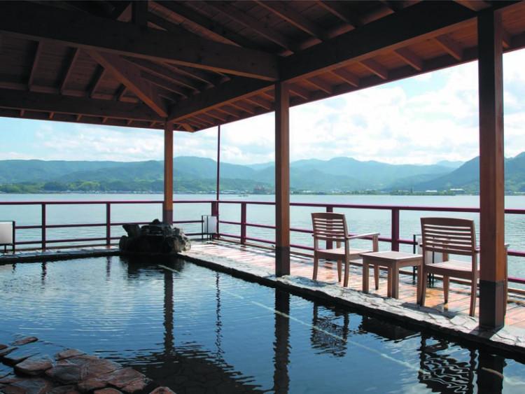 一味違った鳥取県の露天風呂！夫婦で温泉