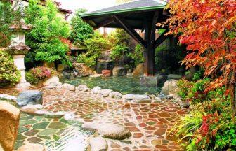 大浴場で紅葉が見られる熊本県の温泉宿2選